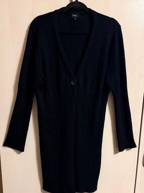 Folia Black V-Neck Single-Button Long Cardigan
